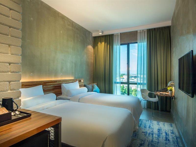 Ibis Styles Kota Kinabalu Inanam Hotel Buitenkant foto